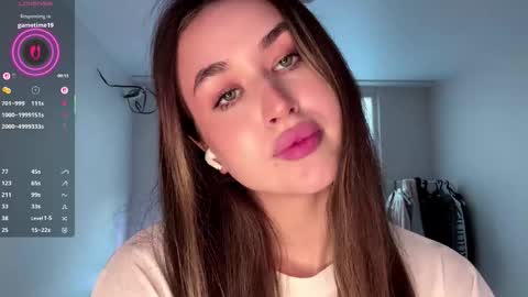 Kira online show from March 14, 3:06 pm