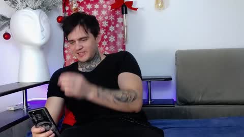 Snapshot of carter_reos chatting on December 16, 11:01 am Carter online show from December 16, 11:01 am