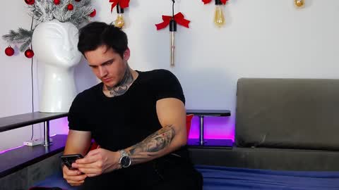 Snapshot of carter_reos chatting on December 19, 8:23 am Carter online show from December 19, 8:23 am