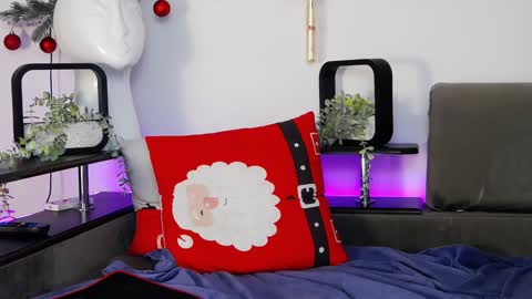 Snapshot of carter_reos chatting on December 22, 11:33 am Carter online show from December 22, 11:33 am