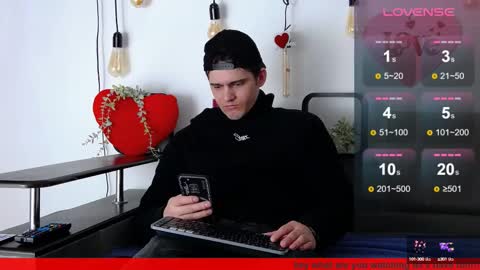 Snapshot of carter_reos chatting on February 13, 7:35 am Carter online show from February 13, 7:35 am