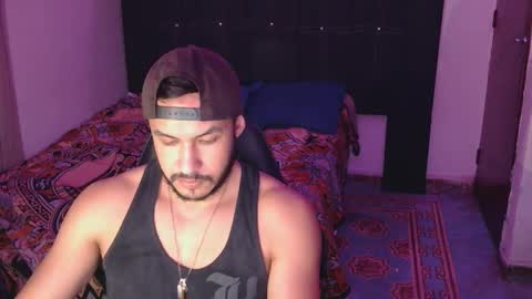 Snapshot of casas_oom chatting on October 11, 4:33 am online show from October 11, 4:33 am