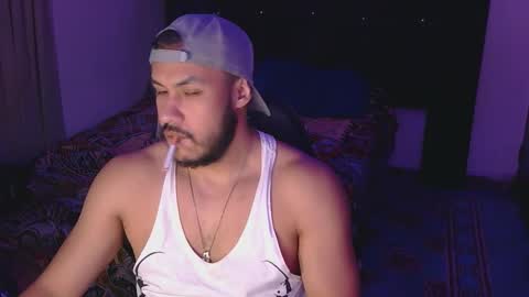 Snapshot of casas_oom chatting on November 16, 3:34 am online show from November 16, 3:34 am