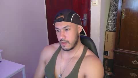 Snapshot of casas_oom chatting on February 7, 6:11 pm online show from February 7, 6:11 pm