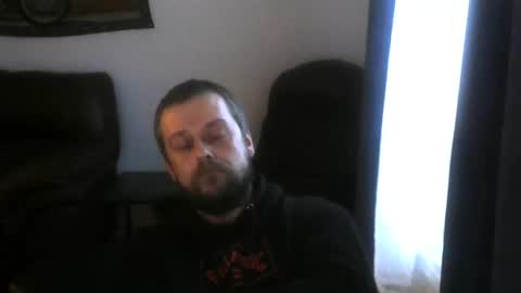 Snapshot of caseurdecue chatting on December 4, 8:40 pm AllenGallant online show from December 4, 8:40 pm