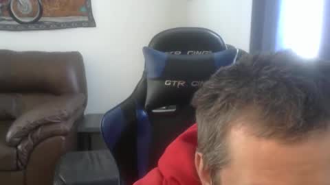 Snapshot of caseurdecue chatting on February 6, 3:26 pm AllenGallant online show from February 6, 3:26 pm