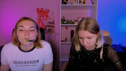 casey_meow_ online show from September 24, 5:44 am