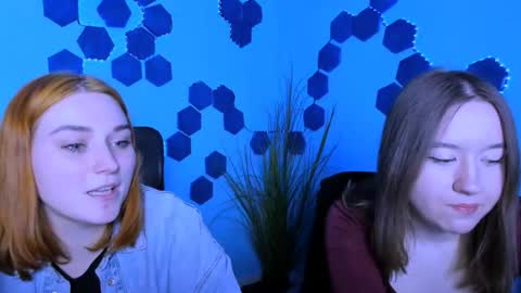 Snapshot of casey_meow_ chatting on February 27, 9:42 am casey_meow_ online show from February 27, 9:42 am