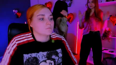 Snapshot of casey_meow_ chatting on March 5, 9:49 am casey_meow_ online show from March 5, 9:49 am