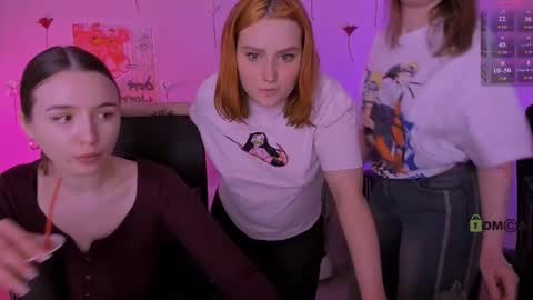 Snapshot of casey_meow_ chatting on March 8, 10:08 am casey_meow_ online show from March 8, 10:08 am