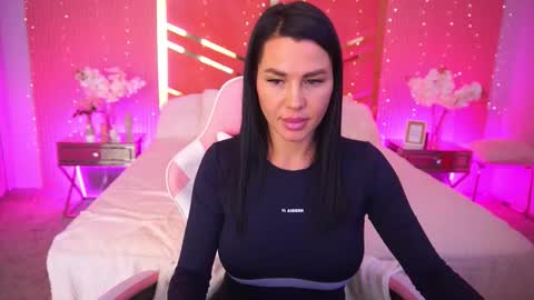 Snapshot of casey_min chatting on March 26, 1:49 pm casey_min online show from March 26, 1:49 pm