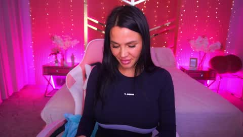 Snapshot of casey_min chatting on April 1, 3:09 pm casey_min online show from April 1, 3:09 pm