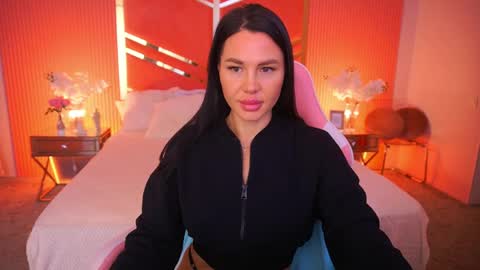 Snapshot of casey_min chatting on April 6, 6:14 am casey_min online show from April 6, 6:14 am