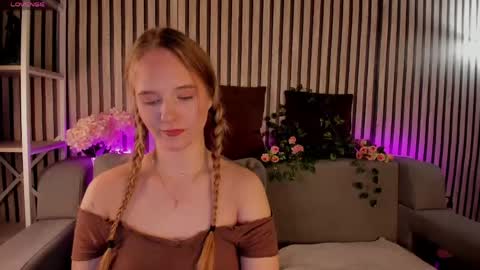 Casey sweeet online show from May 18, 9:15 am