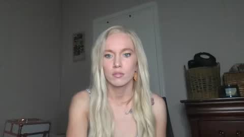 Casey Lakes online show from October 30, 11:27 pm