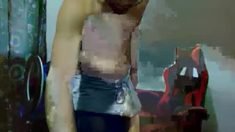 Snapshot of cash_master_nino chatting on February 18, 1:51 pm master Nino online show from February 18, 1:51 pm