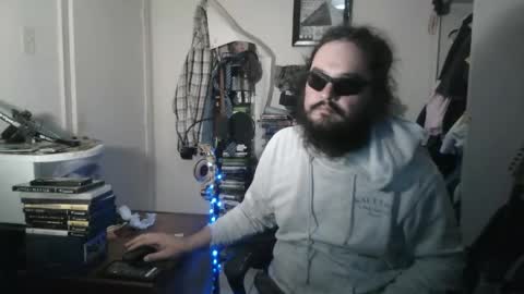 Snapshot of cashdroid chatting on October 24, 2:41 am Smashdroid online show from October 24, 2:41 am