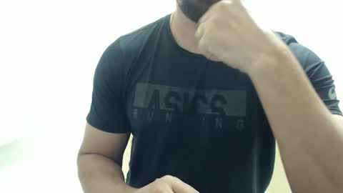 cashmastermuscle77 online show from November 11, 1:05 am