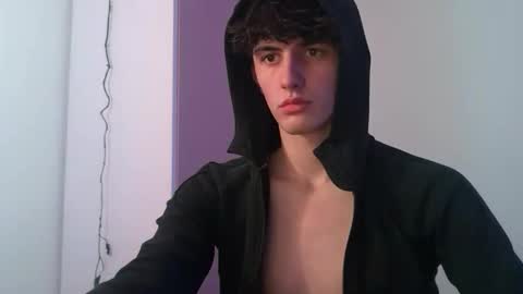 Snapshot of cashmasterparis chatting on February 1, 10:30 pm cashmasterparis online show from February 1, 10:30 pm