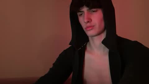 Snapshot of cashmasterparis chatting on February 8, 10:46 pm cashmasterparis online show from February 8, 10:46 pm