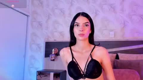 Sofi online show from February 5, 3:27 pm