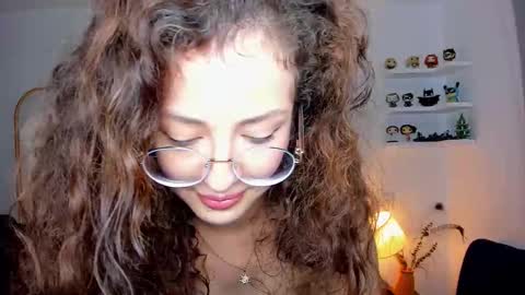 Snapshot of cassandra_caiin chatting on March 10, 7:41 pm Cassie online show from March 10, 7:41 pm