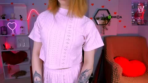 Snapshot of cassandra_nik chatting on March 25, 8:37 pm Cassandra online show from March 25, 8:37 pm