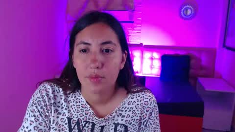 573215024606 online show from September 25, 8:23 pm