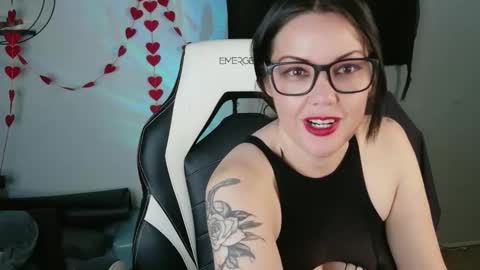 Snapshot of cassandrachaos chatting on February 24, 2:53 am Cassandra Chaos online show from February 24, 2:53 am