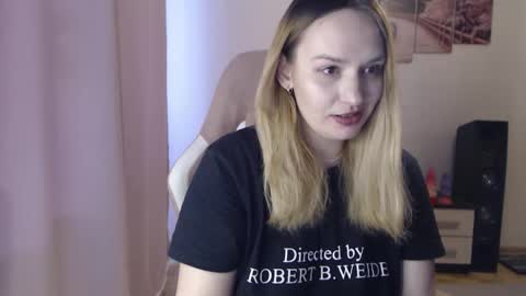 Casey Chris online show from February 13, 1:18 pm