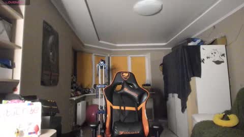 Snapshot of casserole007 chatting on October 13, 9:04 pm Casserole007 online show from October 13, 9:04 pm