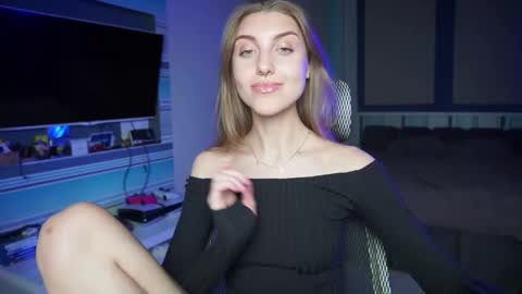 Seductress Cassia  FINDOM AND SADISM  NO NUDE online show from October 12, 5:01 pm