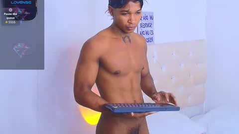 Snapshot of cassian_gold chatting on June 20, 12:47 am CASSIAN GOLD online show from June 20, 12:47 am