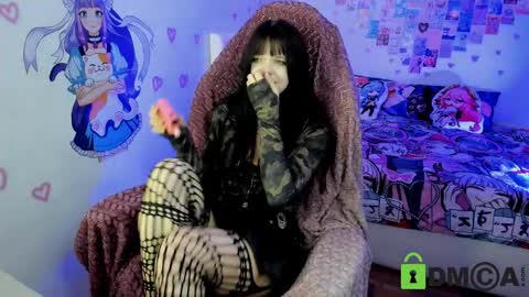 Snapshot of cassie11037 chatting on April 6, 3:13 pm cassie11037 online show from April 6, 3:13 pm