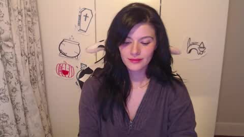 cassiealvarez online show from October 6, 2:31 am