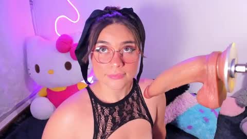 Snapshot of cassiebigass_ chatting on May 15, 11:45 pm Bela igzaii9r online show from May 15, 11:45 pm