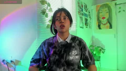 Snapshot of cassiecol chatting on January 17, 5:08 pm cASSie online show from January 17, 5:08 pm