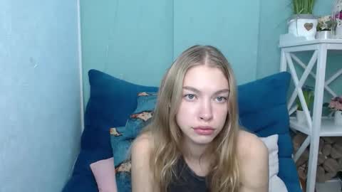 Snapshot of cassiedii chatting on September 11, 4:45 am Tina online show from September 11, 4:45 am