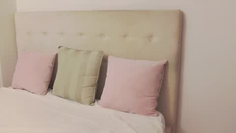 CassieHilton online show from November 18, 8:35 pm