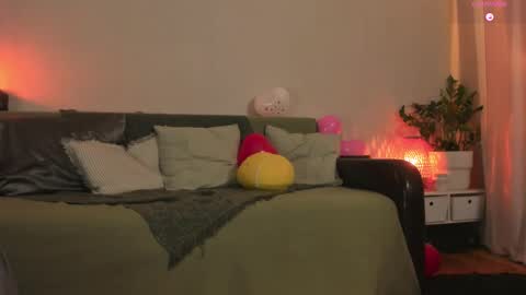  cassandra  online show from February 17, 11:31 pm