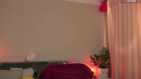  cassandra  online show from February 24, 4:04 pm