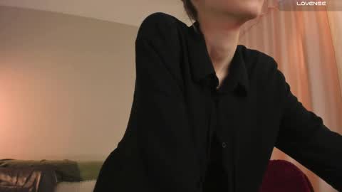  cassandra  online show from March 9, 8:42 pm