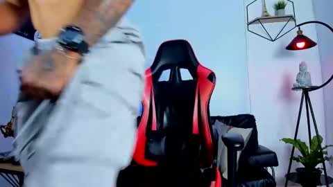 Snapshot of casticatheking chatting on January 8, 3:40 am Matheo Brown online show from January 8, 3:40 am