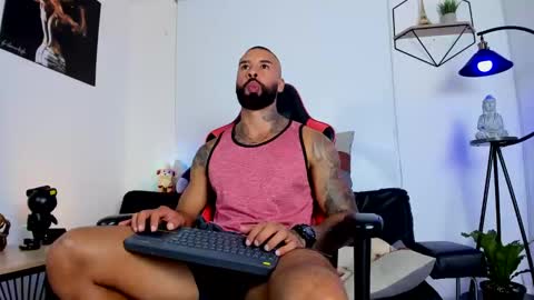 Snapshot of casticatheking chatting on January 11, 7:59 pm Matheo Brown online show from January 11, 7:59 pm