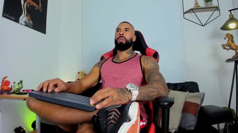 Snapshot of casticatheking chatting on February 2, 4:54 pm Matheo Brown online show from February 2, 4:54 pm