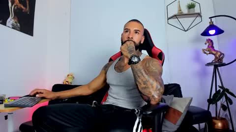 Snapshot of casticatheking chatting on February 7, 6:24 pm Matheo Brown online show from February 7, 6:24 pm