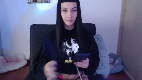 Snapshot of cat_black___ chatting on January 16, 2:30 am cat online show from January 16, 2:30 am