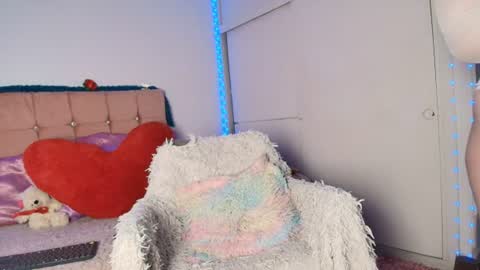 Snapshot of cat_nasty chatting on July 19, 12:14 am cat_nasty online show from July 19, 12:14 am