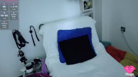 Snapshot of cat_white chatting on September 20, 3:46 pm Cata online show from September 20, 3:46 pm