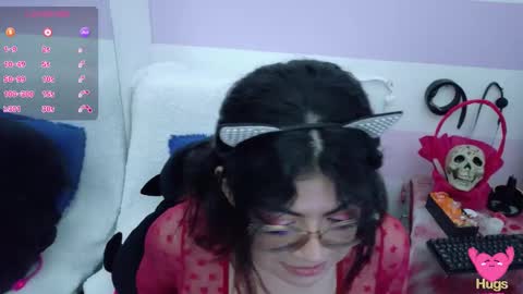 Snapshot of cat_white chatting on October 24, 6:04 pm Cata online show from October 24, 6:04 pm